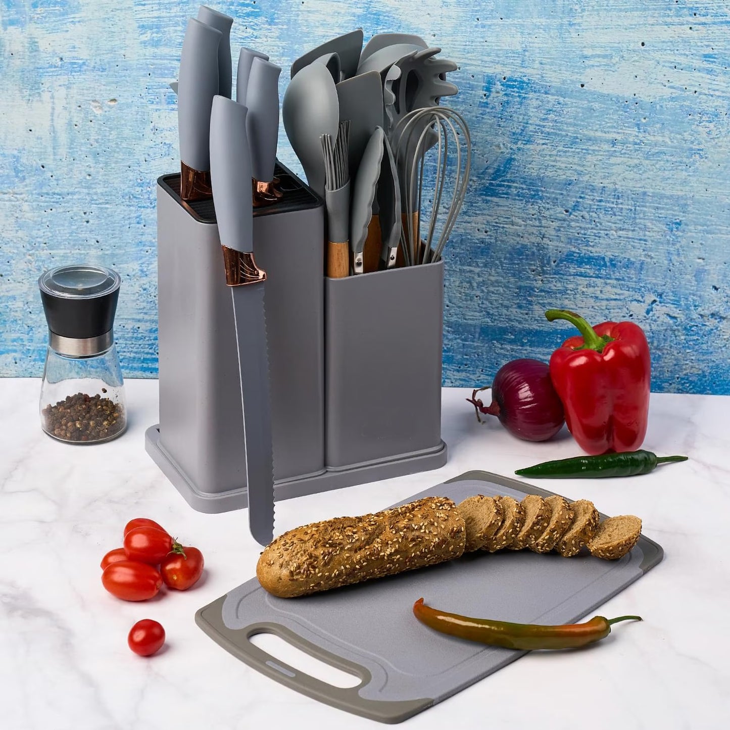 Set 19 Piese Ustensile Bucătărie, din Silicon Alimentar si Lemn, Termorezistente, Include 11 Ustensile, 5 Cuțite, 1 Tocător, 1 Foarfecă și Suport