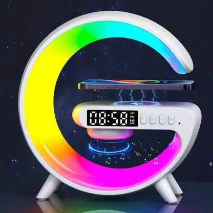 Lampă LED Smart cu Încărcător Wireless, Ceas cu Alarmă, Difuzoare, Radio FM, Bluetooth, Control în Aplicație, Lumini Reglabile,